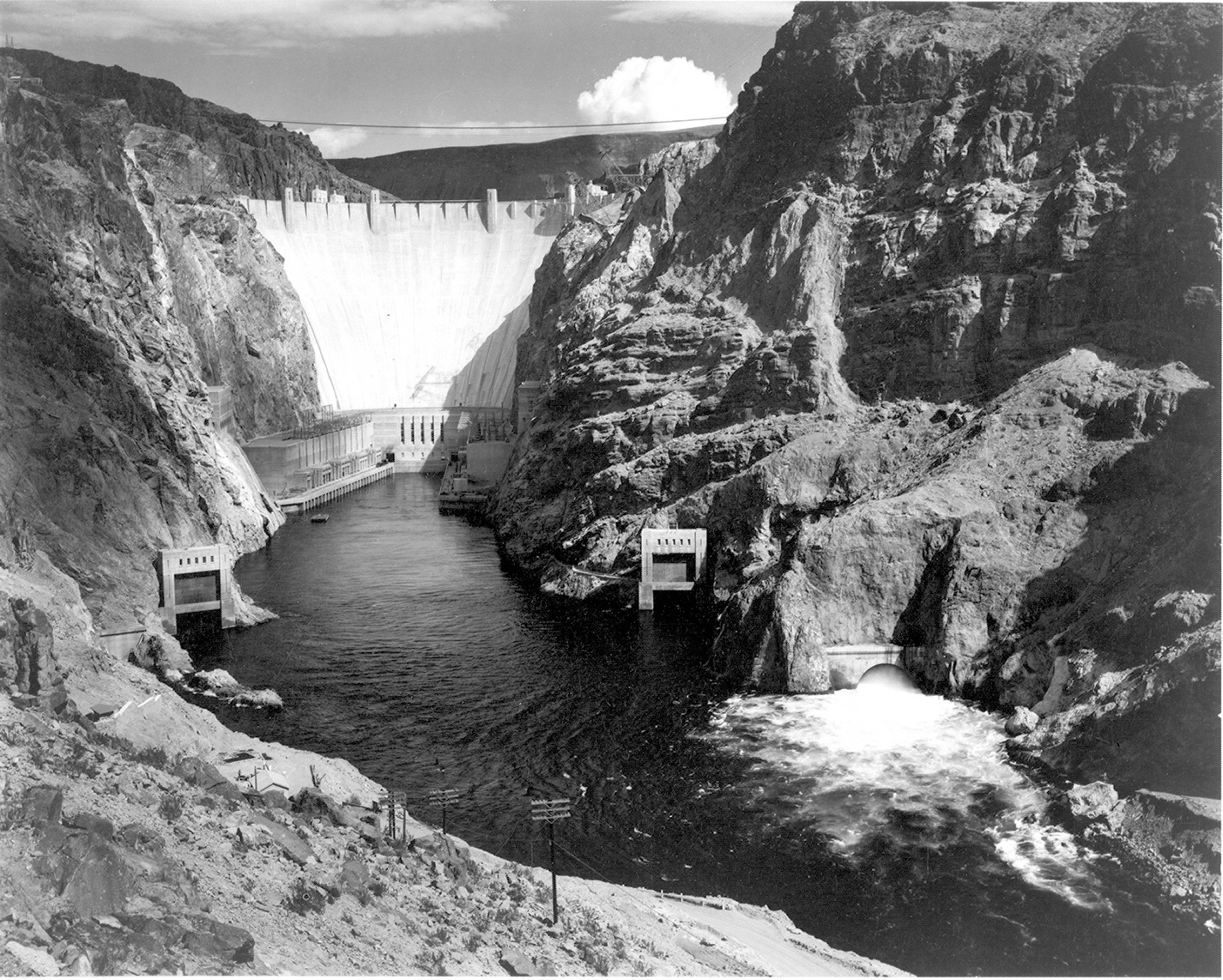 adams_boulder_dam_1942.jpg