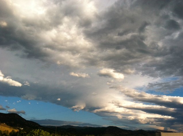altocumulusstandinglenticularcloudsbouldernws.jpg