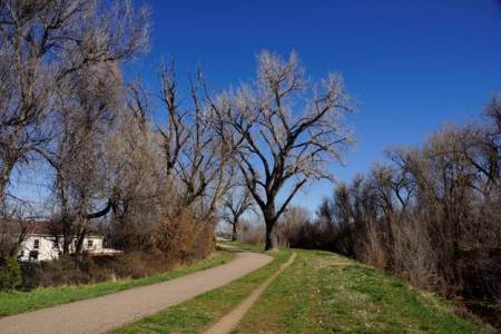 pathswelivealonggreghobbs03292015