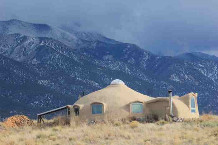 Houses on the Baca Ranch tend toward environmental principles and eccentric designs. A great many are also available for sale. Photo/Allen Best