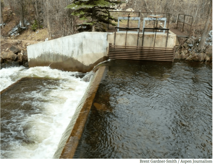 A view of the Salvation Ditch diversion dam and head gate, just of off Stillwater Drive, east of Aspen. Smith / Aspen Journalism