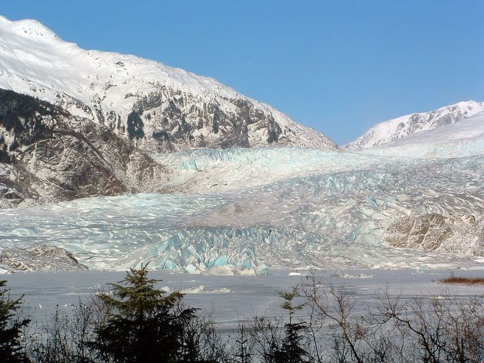 Mendenhall Glacier in winter via Wikimedia Commons.