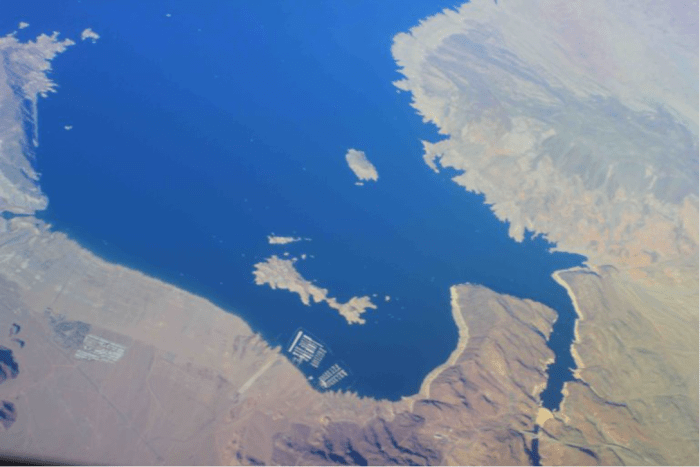 The plug called Hoover Dam has created an impressive body of water from the air, even after 16 years of reduced flows. September 2016/Allen Best